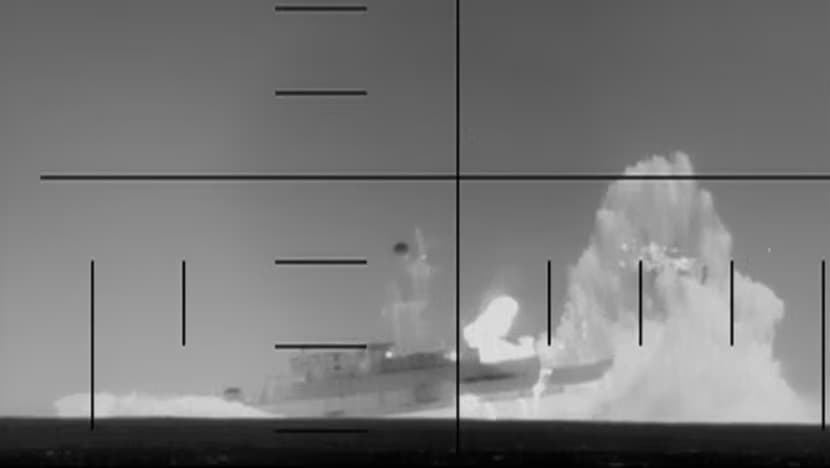 U.S. sub sinks Iranian warship off Sri Lanka, killing 87 and expanding war zone
