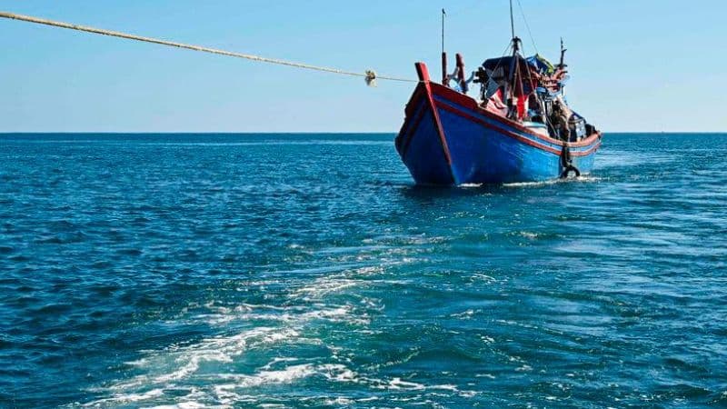 UNHCR Urges Indonesia to Rescue Refugees from the Sea